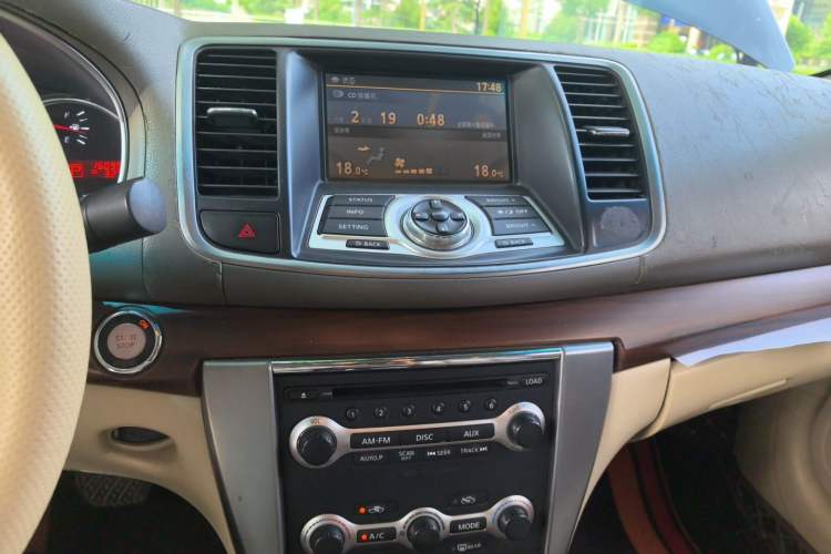 Used Nissan Teana 2009 Duke 2.5L XV VIP Deluxe Edition Audio And AC Panel