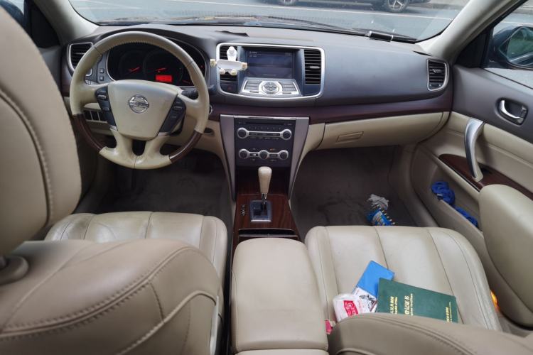 Used Nissan Teana 2009 Duke 2.5L XV VIP Deluxe Edition Center Console