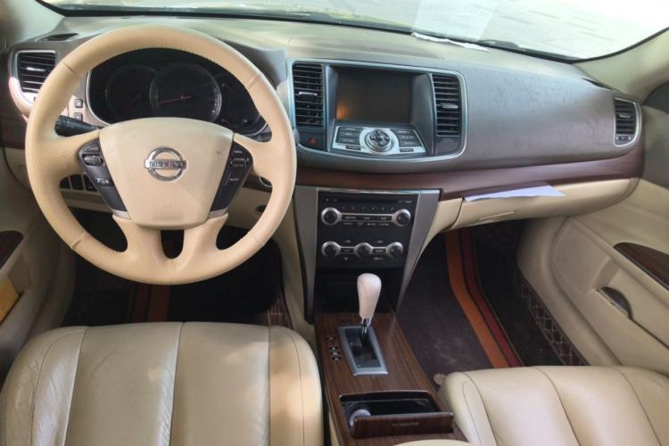Used Nissan Teana 2009 Duke 2.5L XV VIP Deluxe Edition Center Console