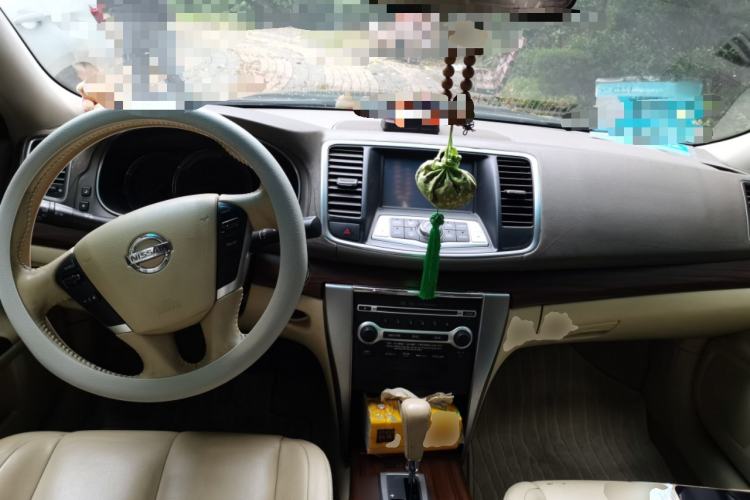 Used Nissan Teana 2009 Duke 2.5L XV VIP Deluxe Edition Center Console