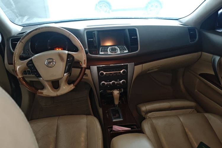 Used Nissan Teana 2009 Duke 2.5L XV VIP Deluxe Edition Center Console