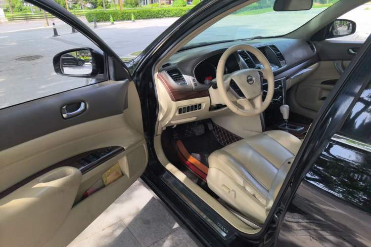 Used Nissan Teana 2009 Duke 2.5L XV VIP Deluxe Edition Driver Seat