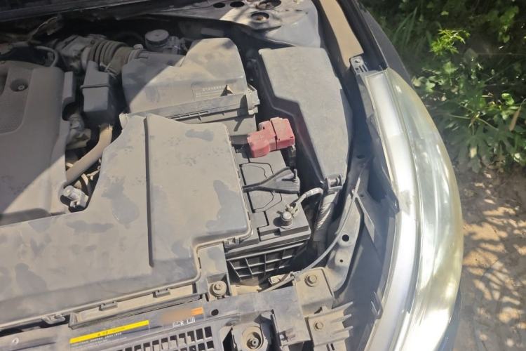 Used Nissan Teana 2009 Duke 2.5L XV VIP Deluxe Edition Engine Bay Left