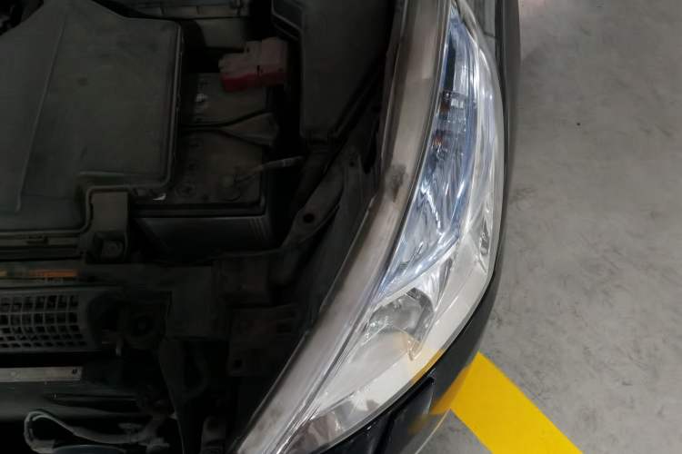 Used Nissan Teana 2009 Duke 2.5L XV VIP Deluxe Edition Engine Bay Left