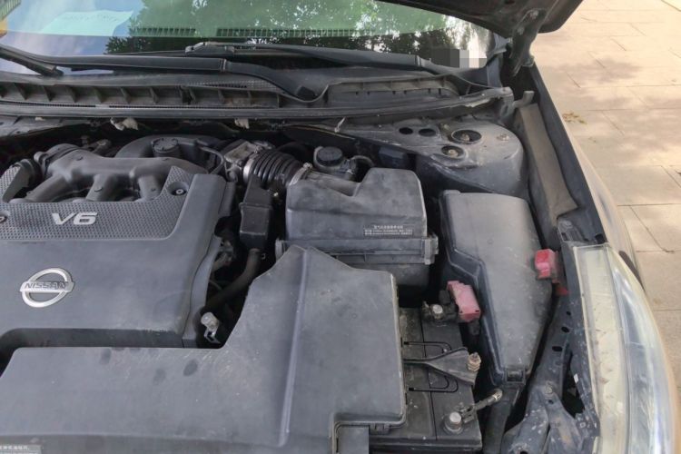 Used Nissan Teana 2009 Duke 2.5L XV VIP Deluxe Edition Engine Bay Left