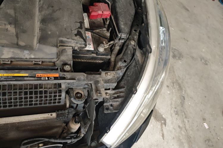 Used Nissan Teana 2009 Duke 2.5L XV VIP Deluxe Edition Engine Bay Left