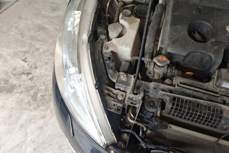 Used Nissan Teana 2009 Duke 2.5L XV VIP Deluxe Edition Engine Bay Right