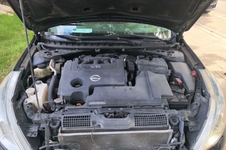 Used Nissan Teana 2009 Duke 2.5L XV VIP Deluxe Edition Engine Bay