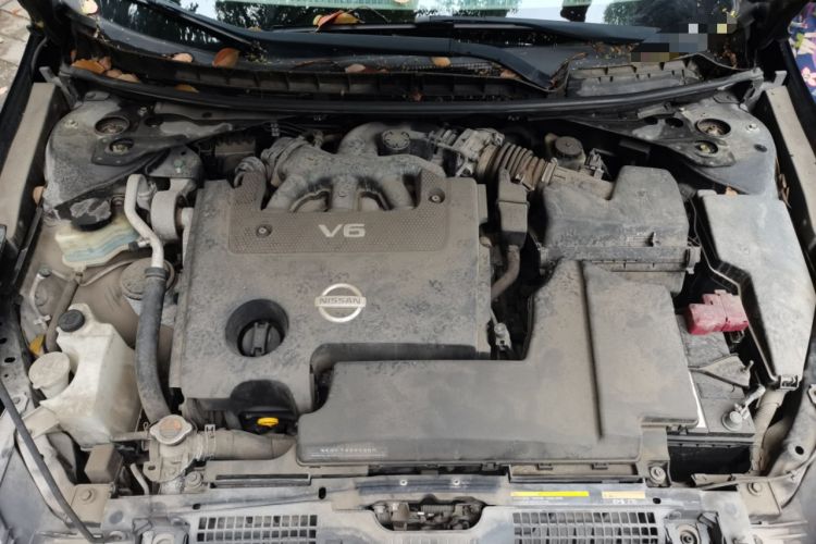 Used Nissan Teana 2009 Duke 2.5L XV VIP Deluxe Edition Engine Bay