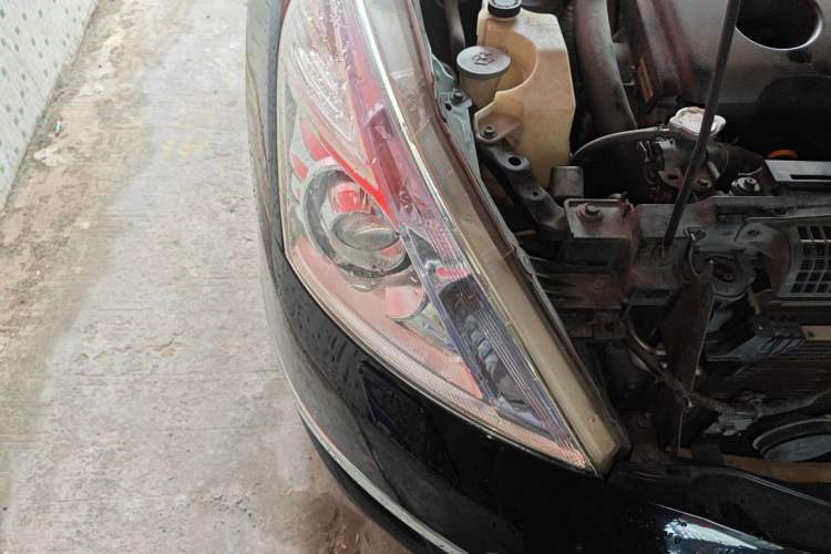 Used Nissan Teana 2009 Duke 2.5L XV VIP Deluxe Edition Right Front Headlight