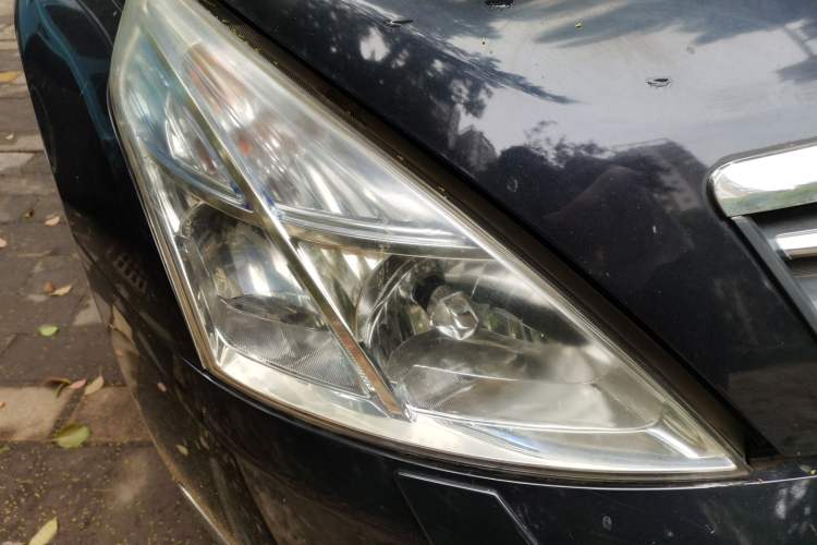 Used Nissan Teana 2009 Duke 2.5L XV VIP Deluxe Edition Right Front Headlight