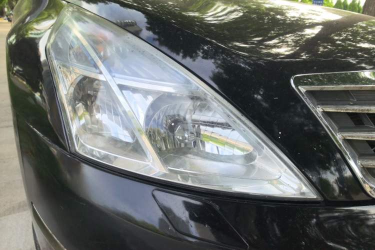 Used Nissan Teana 2009 Duke 2.5L XV VIP Deluxe Edition Right Front Headlight