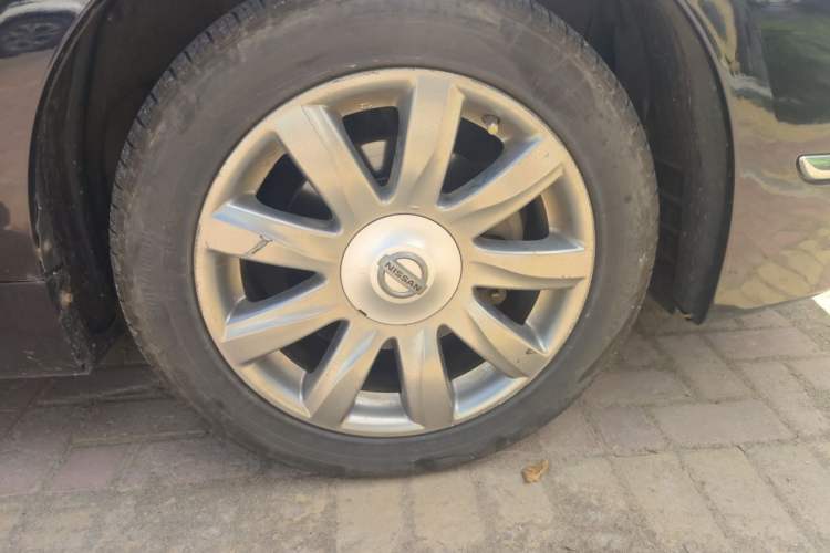 Used Nissan Teana 2009 Duke 2.5L XV VIP Deluxe Edition Right Front Wheel Hub
