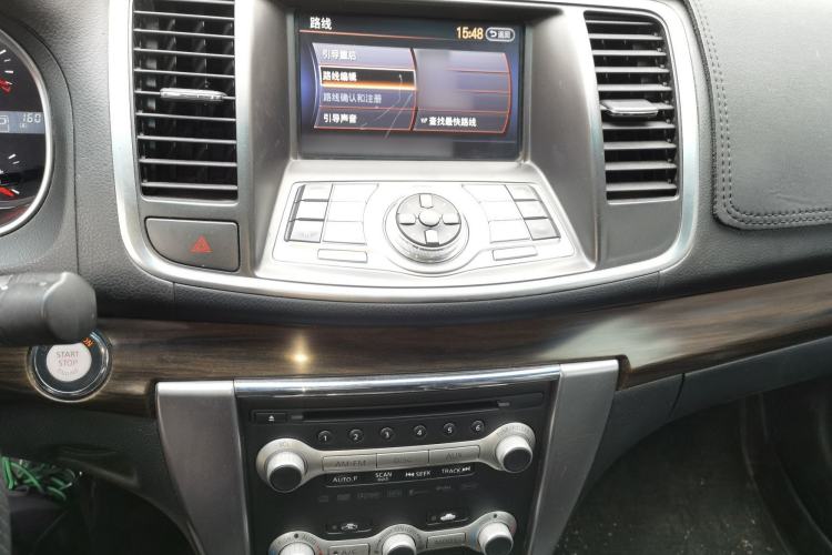 Used Nissan Teana 2009 Duke 2.5L XV VIP Deluxe Edition Audio And AC Panel