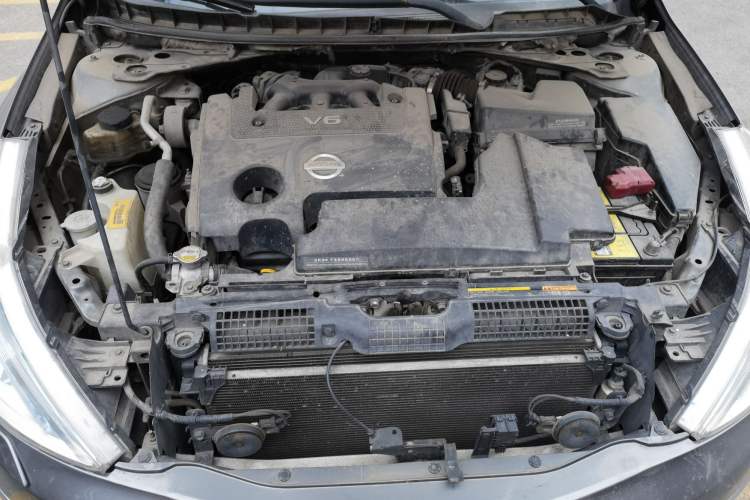 Used Nissan Teana 2009 Duke 2.5L XV VIP Deluxe Edition Engine Bay