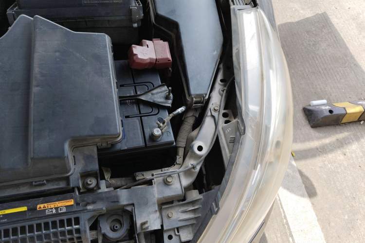 Used Nissan Teana 2009 Duke 2.5L XV VIP Deluxe Edition Engine Bay Left