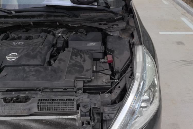 Used Nissan Teana 2009 Duke 2.5L XV VIP Deluxe Edition Engine Bay Left