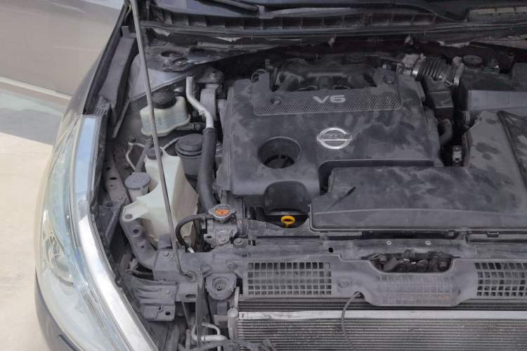 Used Nissan Teana 2009 Duke 2.5L XV VIP Deluxe Edition Engine Bay Right