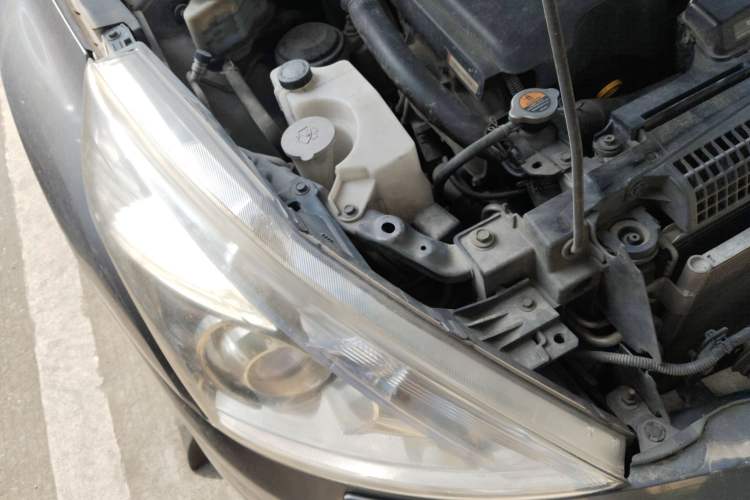 Used Nissan Teana 2009 Duke 2.5L XV VIP Deluxe Edition Right Front Headlight