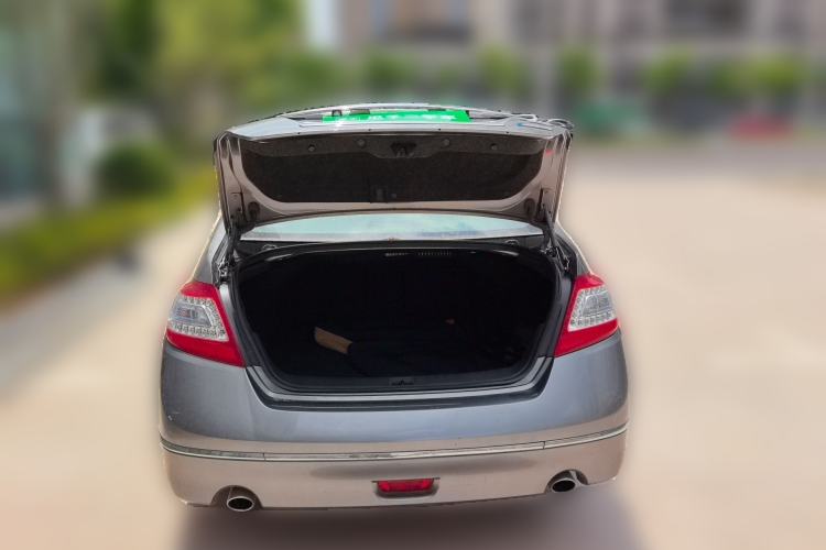 Used Nissan Teana 2009 Duke 2.5L XV VIP Deluxe Edition Trunk