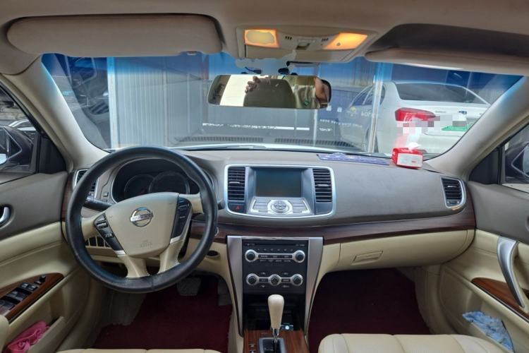 Used Nissan Teana 2009 Duke 2.5L XV VIP Deluxe Edition Center Console