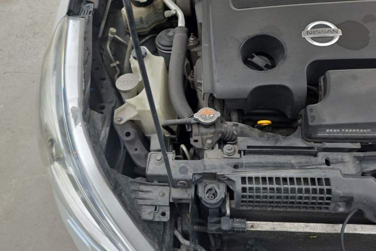 Used Nissan Teana 2009 Duke 2.5L XV VIP Deluxe Edition Engine Bay Right