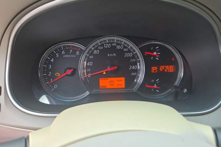 Used Nissan Teana 2009 Duke 2.5L XV VIP Deluxe Edition Odometer Close Up