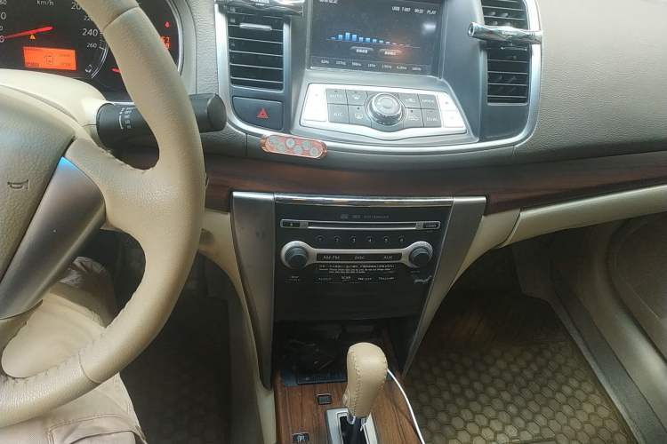 Used Nissan Teana 2010 2.0L XL Anniversary Edition Audio And AC Panel