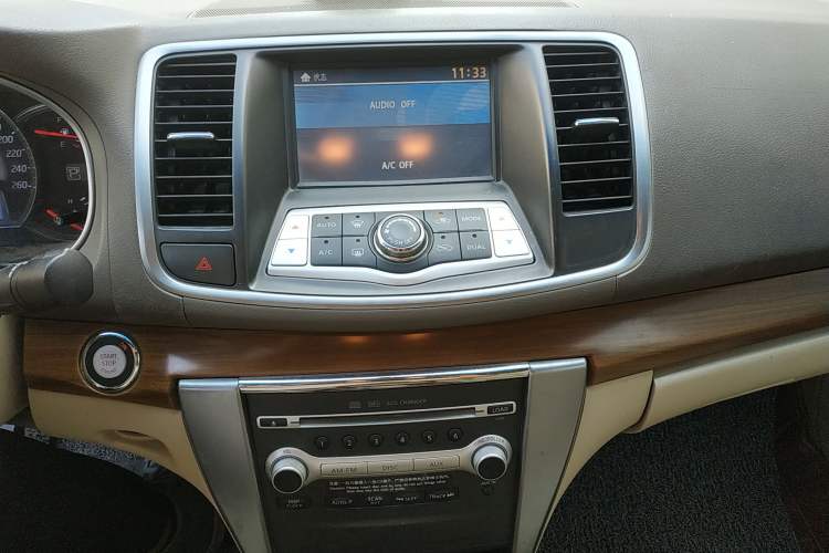 Used Nissan Teana 2010 2.5L XL Anniversary Edition Audio And AC Panel