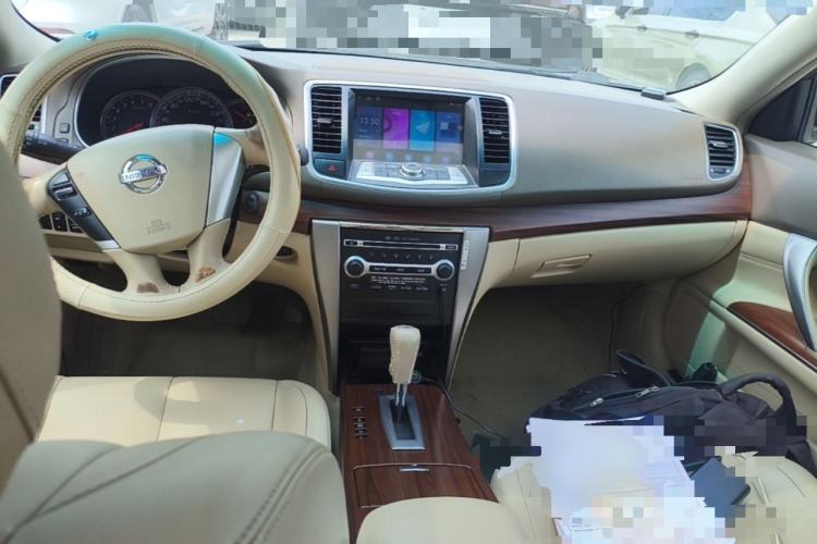 Used Nissan Teana 2010 2.0L XL Anniversary Edition Center Console