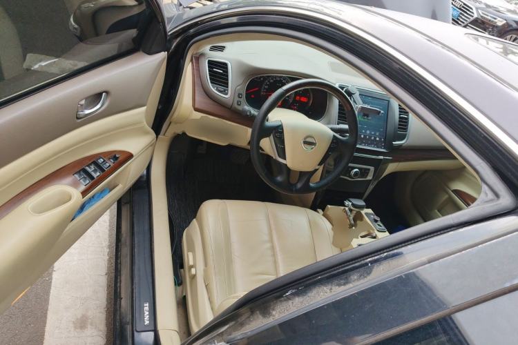 Used Nissan Teana 2010 2.5L XL Anniversary Edition Driver Seat