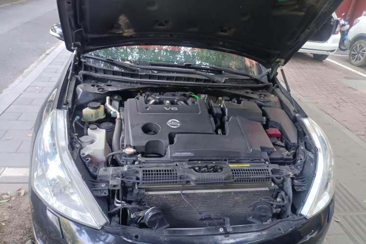 Used Nissan Teana 2010 2.5L XL Anniversary Edition Engine Bay