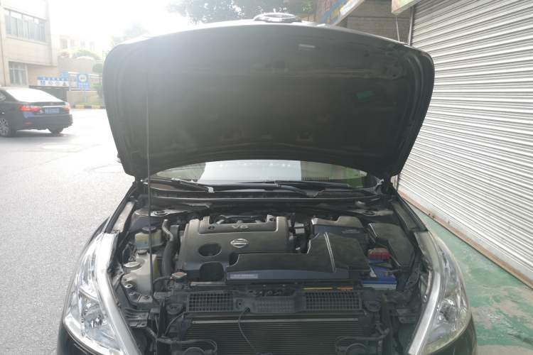 Used Nissan Teana 2010 2.5L XL Anniversary Edition Engine Bay
