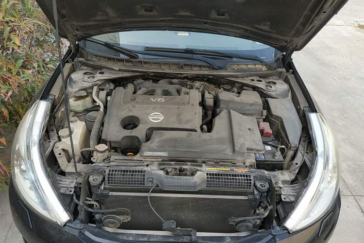 Used Nissan Teana 2010 2.5L XL Anniversary Edition Engine Bay