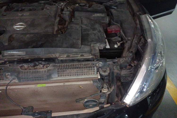 Used Nissan Teana 2010 2.5L XL Anniversary Edition Engine Bay Left