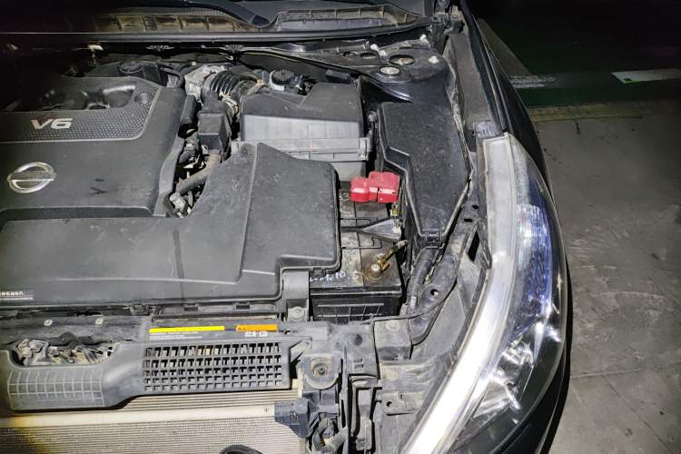 Used Nissan Teana 2010 2.5L XL Anniversary Edition Engine Bay Left