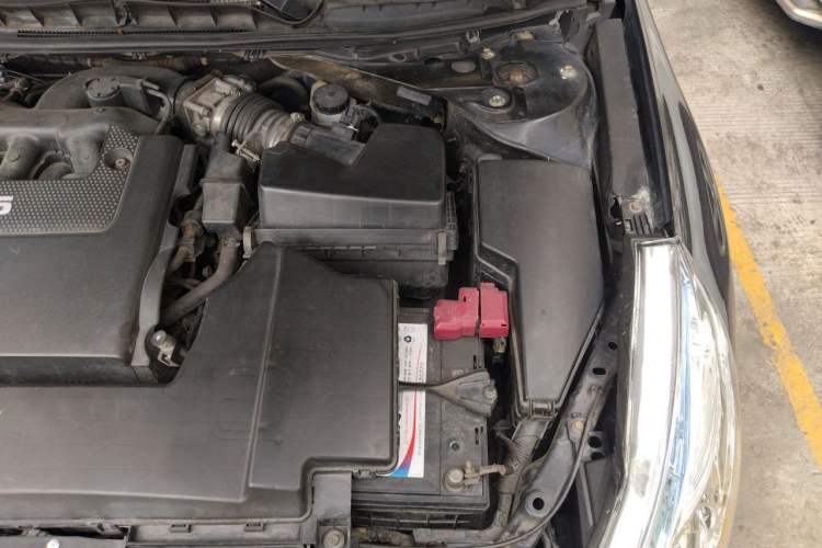Used Nissan Teana 2010 2.5L XL Anniversary Edition Engine Bay Left