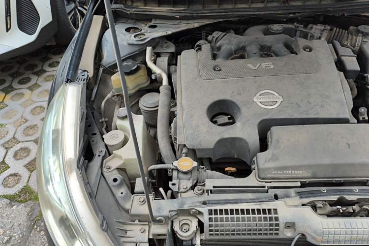 Used Nissan Teana 2010 2.5L XL Anniversary Edition Engine Bay Right