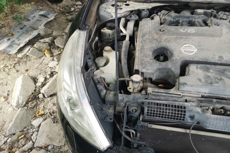 Used Nissan Teana 2010 2.5L XL Anniversary Edition Engine Bay Right