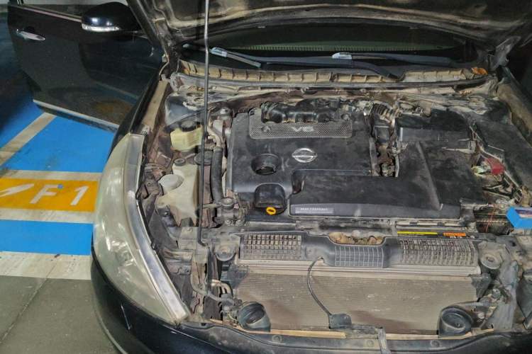 Used Nissan Teana 2010 2.5L XL Anniversary Edition Engine Bay Right