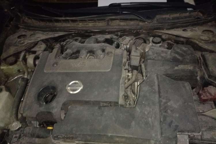 Used Nissan Teana 2010 2.5L XL Anniversary Edition Engine Bay
