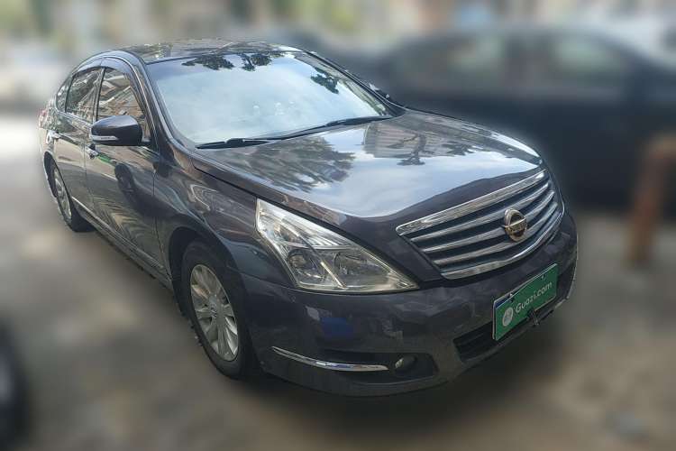 Used Nissan Teana 2010 2.0L XL Anniversary Edition Front Right 45 Deg