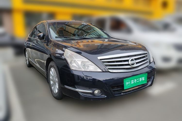 Used Nissan Teana 2010 2.5L XL Anniversary Edition Front Right 45 Deg