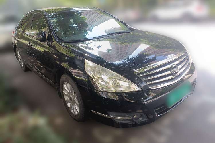 Used Nissan Teana 2010 2.0L XL Anniversary Edition Front Right 45 Deg