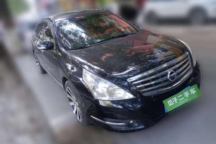 Used Nissan Teana 2010 2.5L XL Anniversary Edition Front Right 45 Deg