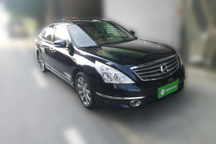 Used Nissan Teana 2010 2.5L XL Anniversary Edition Front Right 45 Deg