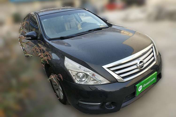Used Nissan Teana 2010 2.5L XL Anniversary Edition Front Right 45 Deg