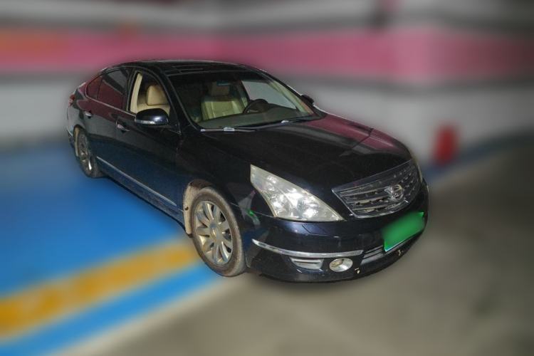 Used Nissan Teana 2010 2.5L XL Anniversary Edition Front Right 45 Deg