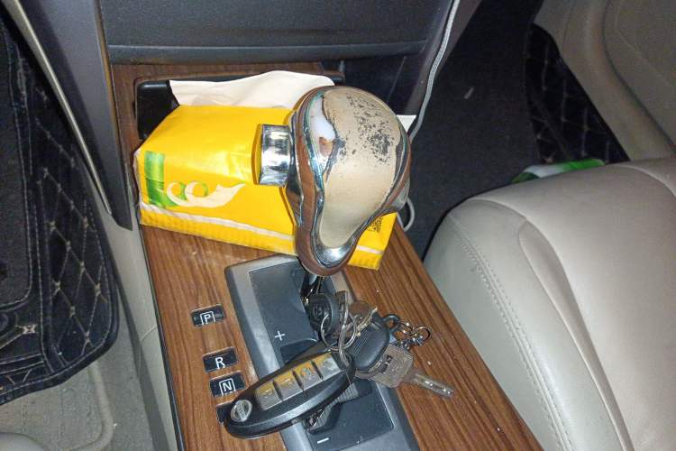 Used Nissan Teana 2010 2.5L XL Anniversary Edition Gear Lever