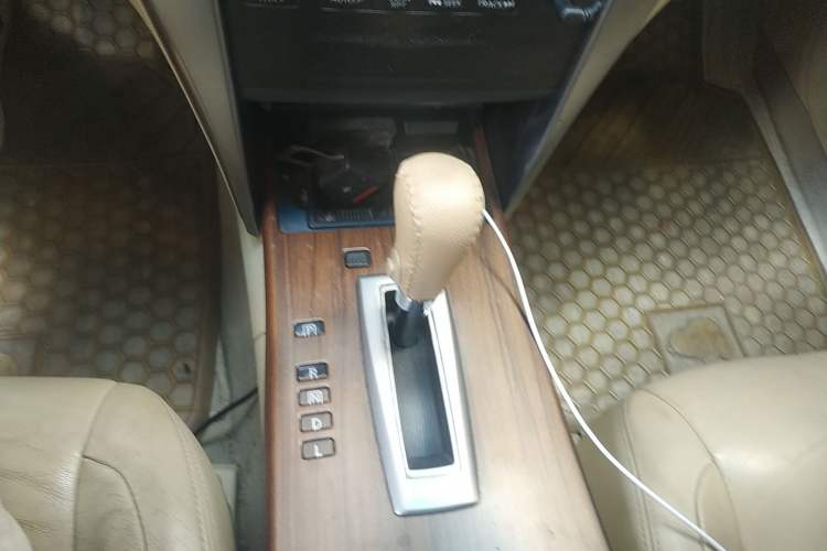 Used Nissan Teana 2010 2.0L XL Anniversary Edition Gear Lever